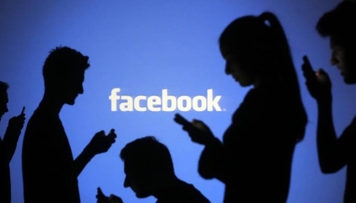 8 Tips Komunikasi Efektif di Grup Facebook