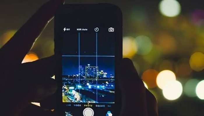 5 Cara Menggunakan Kamera HP Kamu untuk Hasil Foto Low Night yang Keren