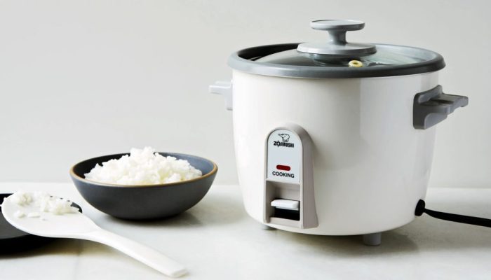 5 Rekomendasi Rice Cooker Anti Lengket yang Multifungsi, Bunda Bunda Wajib Tau Nih!