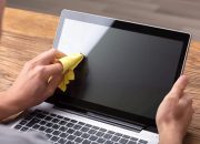 10 Cara Efektif Membersihkan Layar Laptop dengan Mudah : Rahasia Pabrik