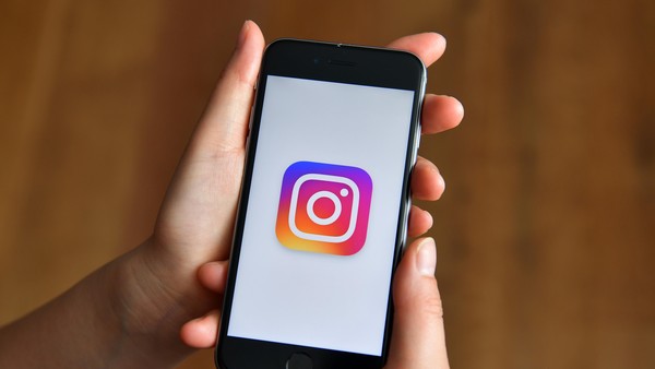 Tiba-Tiba Kepencet? Ini Tips Menghapus Tanggapan di Story Instagram Orang Lain Yang Salah Tanggap!