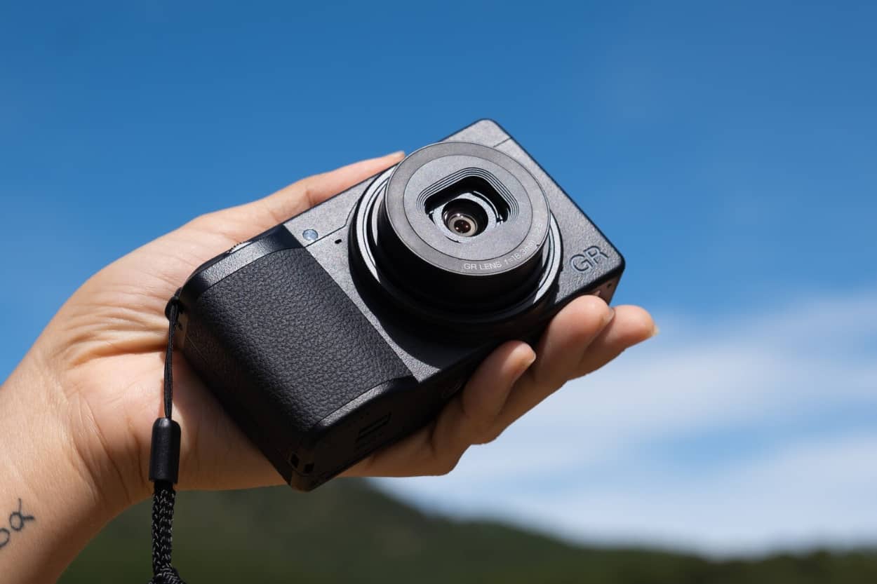 10 Rekomendasi Kamera Pocket Murah 2024: Bikin Fotomu Makin Kece
