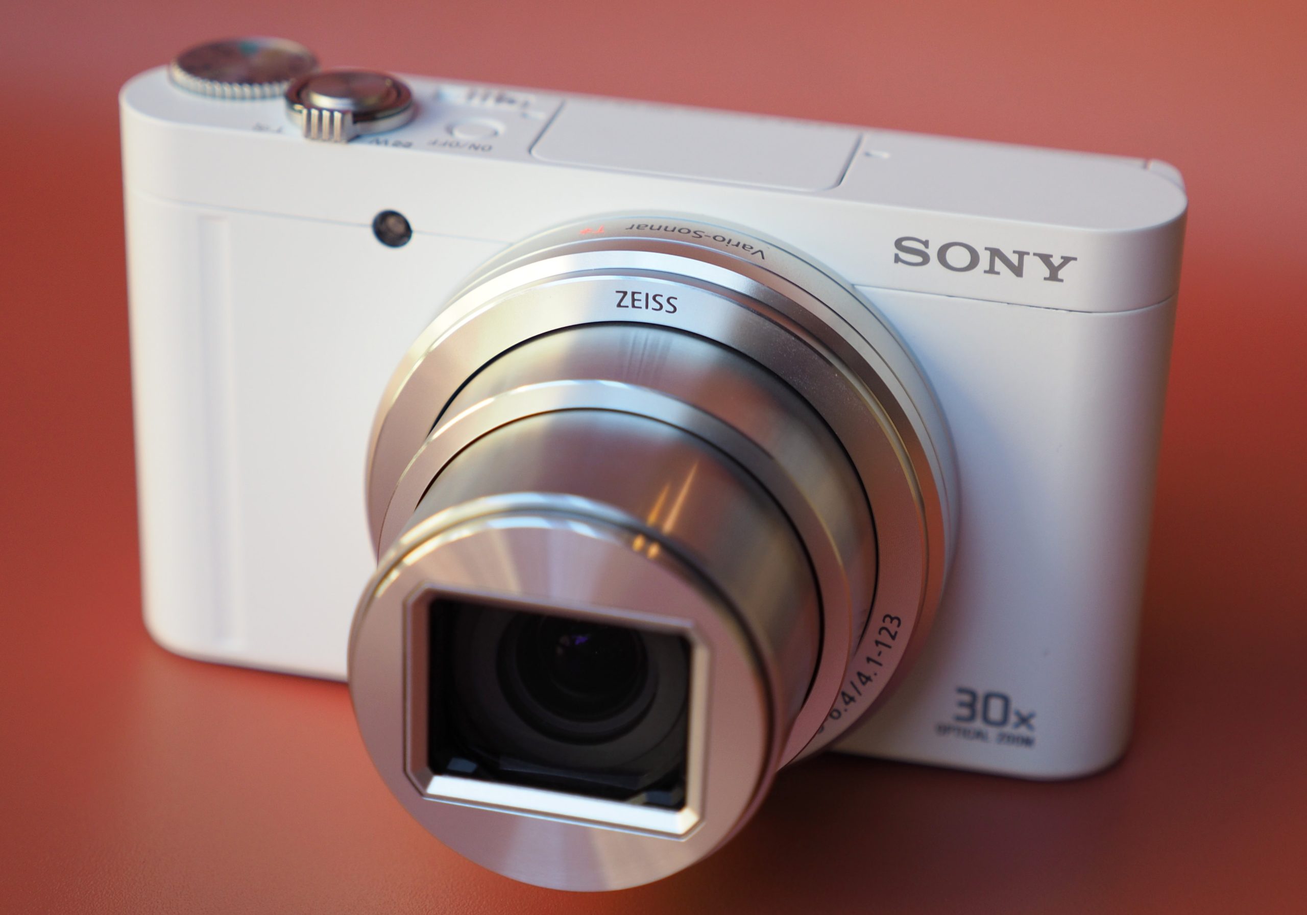 10 Rekomendasi Kamera Sony Cybershot Murah Terbaik di 2024