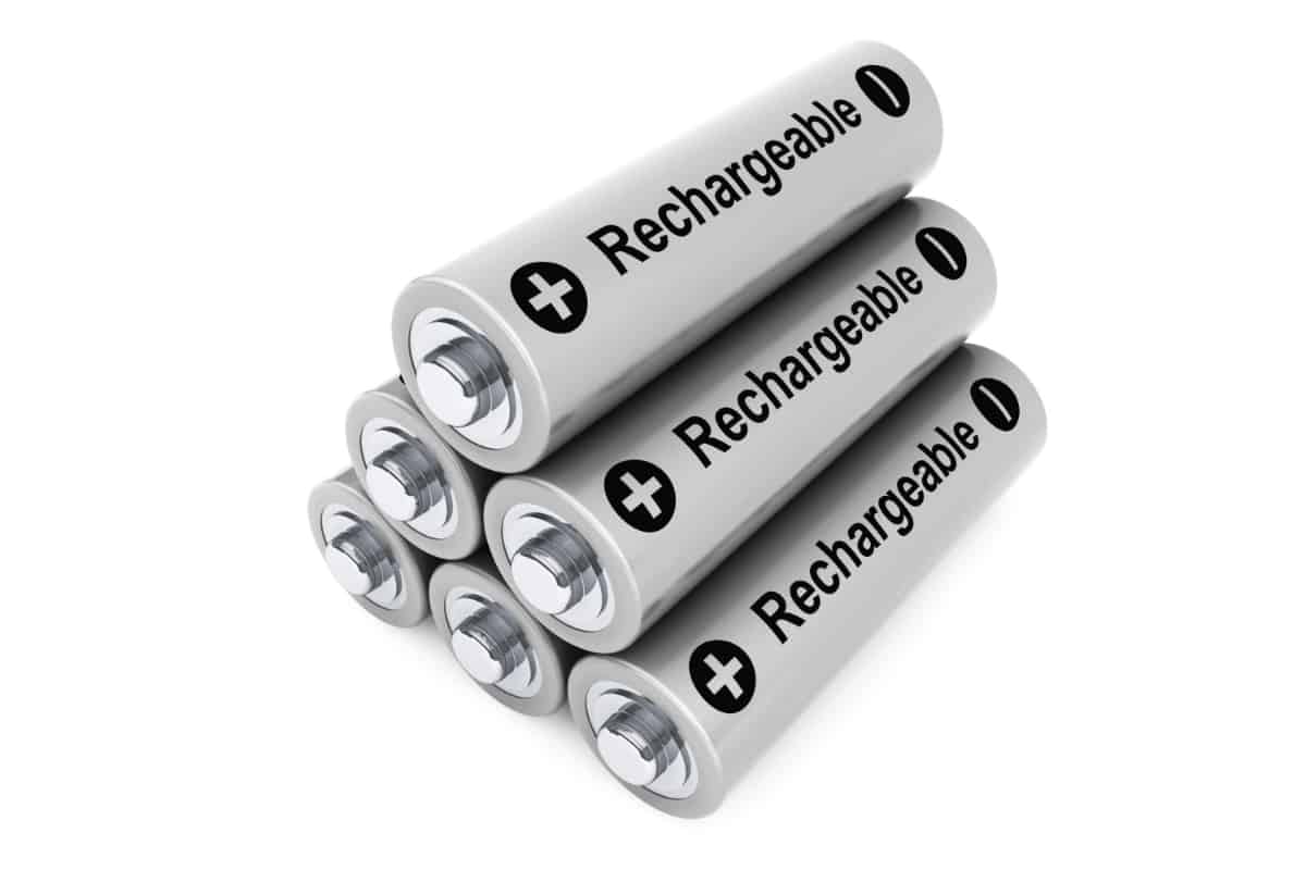 15 Baterai Rechargeable Terbaik 2024: Performa Gadget Makin Gacor!