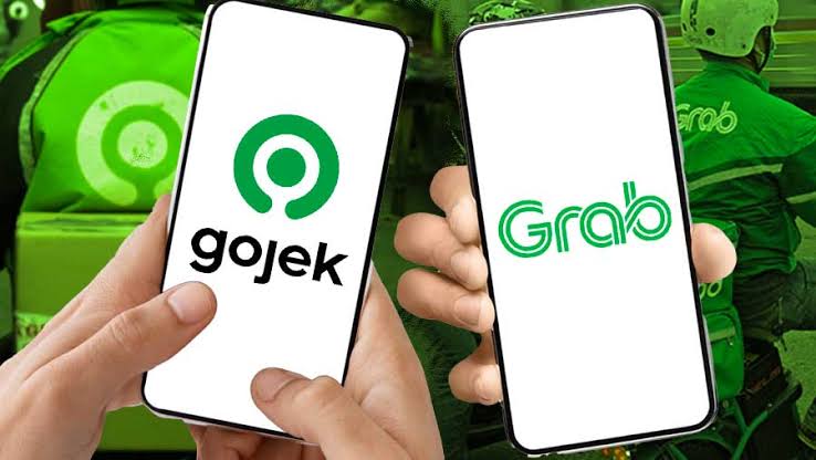 Ngerasa Boros Banget di Grab & Gojek? Yuk Intip Pengeluaranmu Setahun Ini!