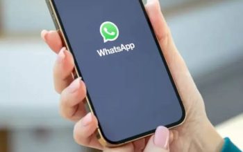 Membaca Pesan WhatsApp Tanpa Terlihat Emang Bisa?