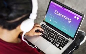 Pecinta Musik Merapat! 4 Website Streaming Musik Gratis yang Paling Recommended