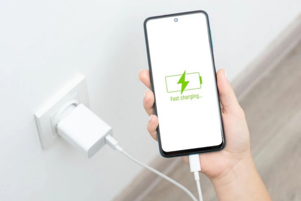 Fast Charging Nggak Berfungsi? Coba 6 Cara Ini Biar Ngecas Makin Ngebut!