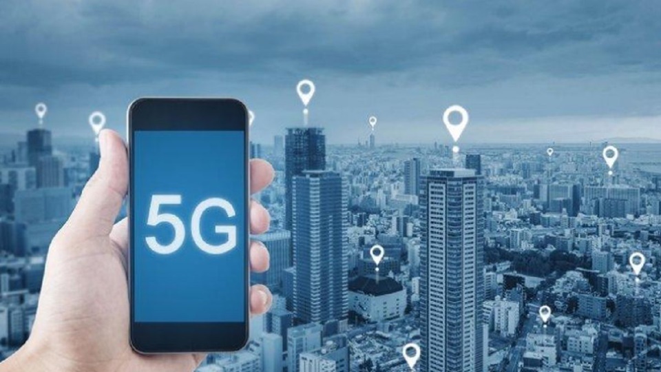Jangan Asal Pakai! Kenali Dulu Perbedaan Jaringan 5G Publik & Privat