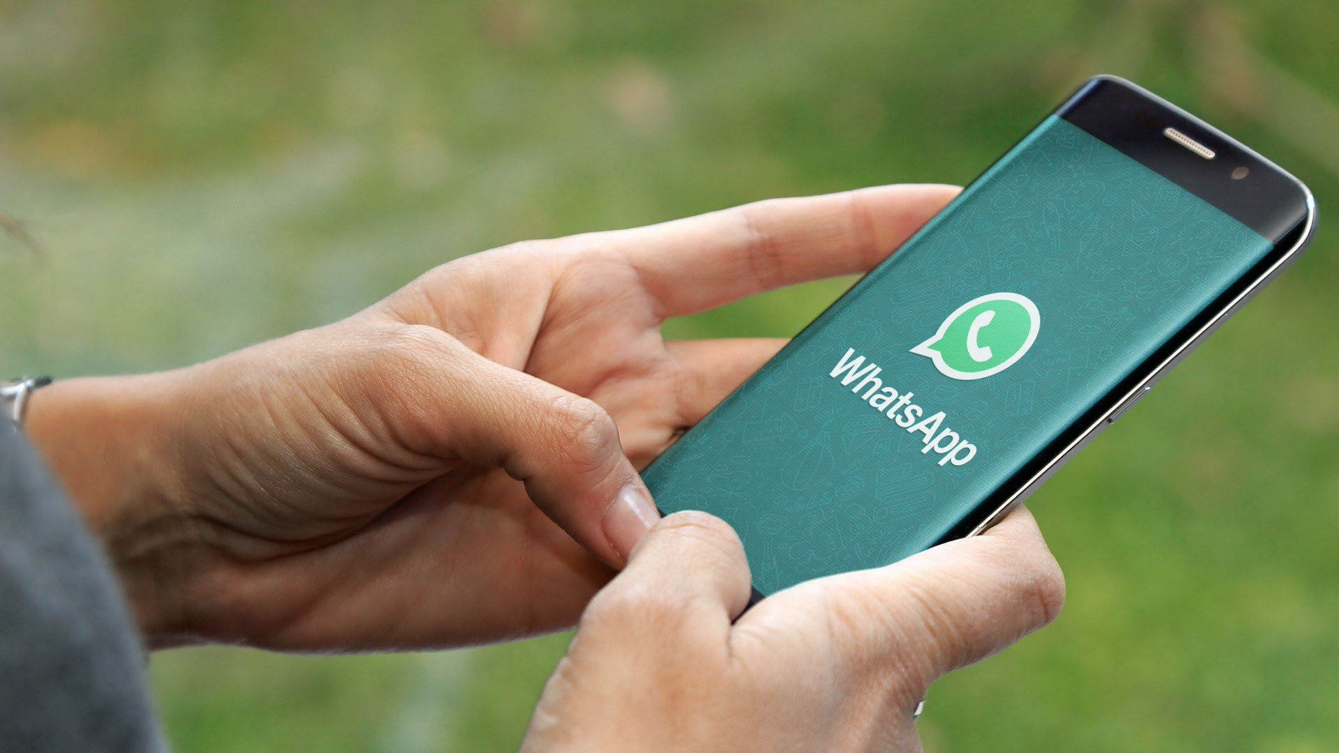 Fitur Musik WhatsApp Story Kamu Nggak Muncul? Cek Penyebab & Cara Mengatasinya