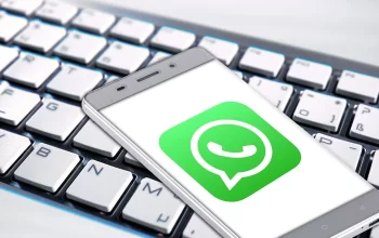 Tanpa Aplikasi Tambahan! Gini Cara Buat Story WhatsApp Pake Musik Favorit Kamu