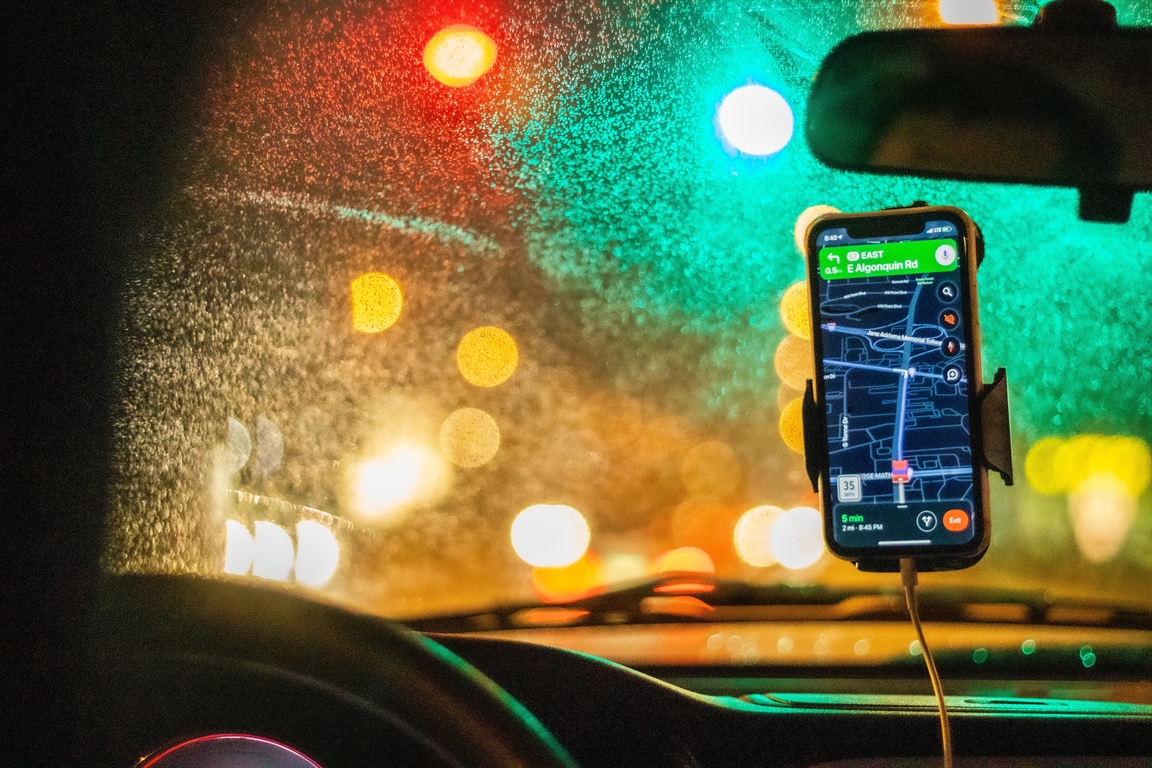 Begini Cara Biar Lokasi Kamu Nggak Gampang Dilacak di WhatsApp & Google Maps