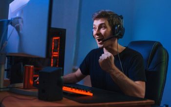Anti Lag! 5 Cara agar Internet Tetap Stabil Saat Main Game & Streaming