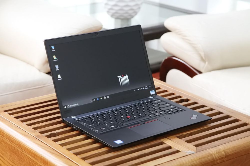 10 Lenovo ThinkPad Terbaik 2025: Dijamin Tahan Lama dan Berkualitas!