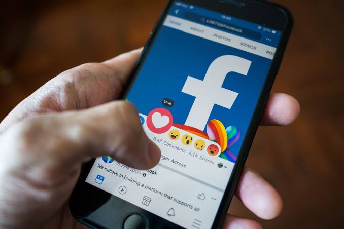 Ganti Foto Profil Facebook Kamu Dengan Cara Berikut!