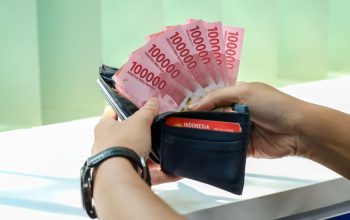 Daftar Terbaru Penerima Bansos: Dapat Rp400 Ribu dan 20Kg Beras