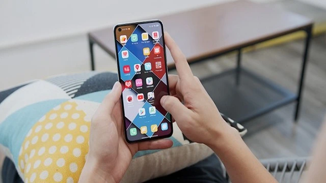 Cara Membuat Nama di Layar Kunci HP Xiaomi