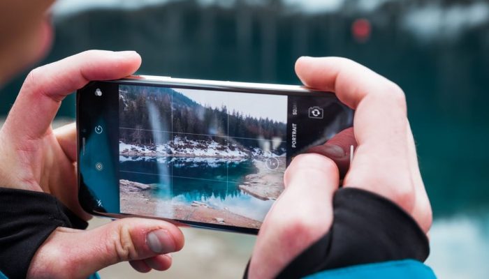 6 Cara Mengatasi Flare Kamera iPhone Agar Hasil Foto Lebih Jernih dan Profesional