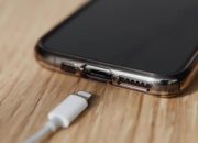7 Cara Mengatasi Kabel Charger iPhone yang Mulai Rusak Tanpa Harus Beli Baru