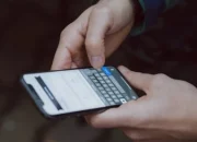 Cara Mengatasi Keyboard HP yang Nggak Menampilkan Emoticon