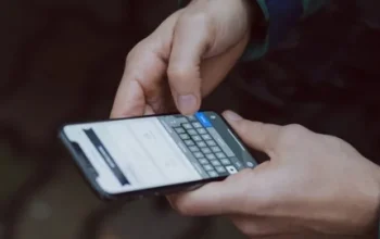 Cara Mengatasi Keyboard HP yang Nggak Menampilkan Emoticon