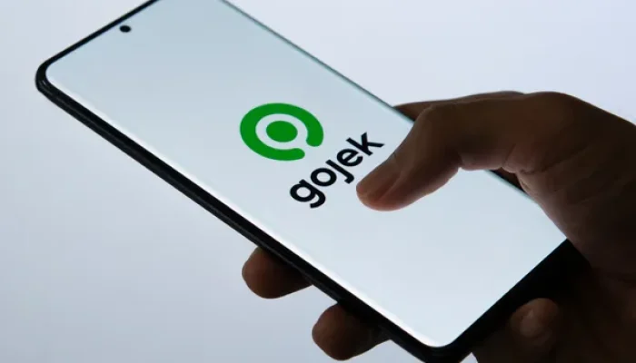 Cara Chat di Gojek dengan Teman dan Driver