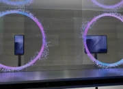 Ponsel Lipat Tiga Pertama Samsung Resmi Dipamerkan