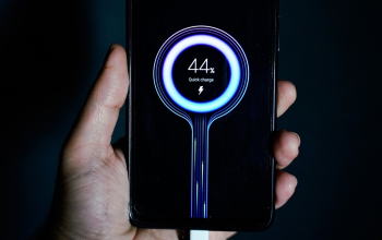7 Trik Rahasia Nge-charge Smartphone Biar Lebih Cepat dari Biasanya