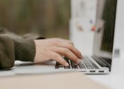 10 Aplikasi AI yang Bikin Tugas Kuliah Makin Gampang Buat Mahasiswa dan Dosen