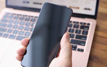 Cara Nyalakan HP Samsung Tanpa Tekan Tombol Power