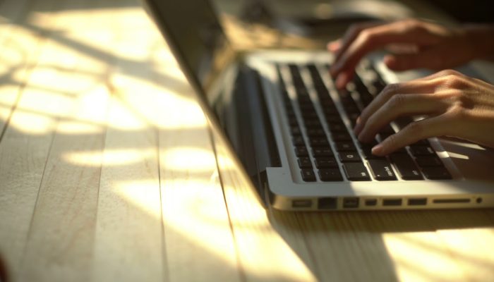 Rekomendasi Website Latihan Mengetik Cepat yang Cocok Buat Pemula