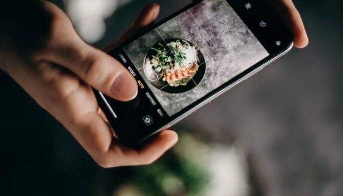 5 Trik Biar Fotografi Pakai HP Kelihatan Seperti Hasil Kamera Analog