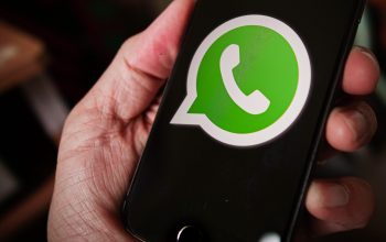8 Cara Mudah Mengatasi Tidak Bisa Kirim Video di WhatsApp