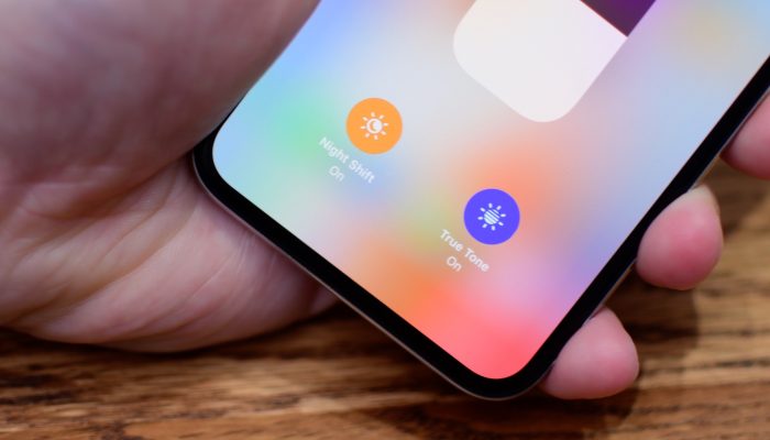 5 Fungsi True Tone iPhone yang Jarang Disadari Sama User iPhone
