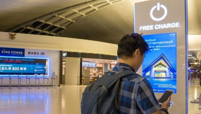 Benarkah Ngecas di USB Publik Bisa Jadi Celah Masuk Malware? Ini Fakta Sebenarnya