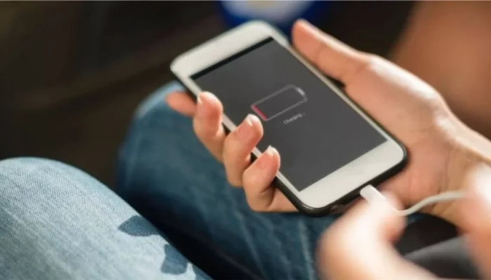 4 Penyebab HP Kamu Tiba-Tiba Mati Padahal Baterai Masih Full