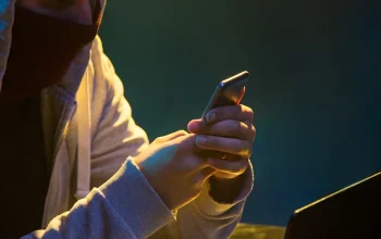 Cara Ampuh Mengetahui HP Disadap Dan Solusi Mengatasinya