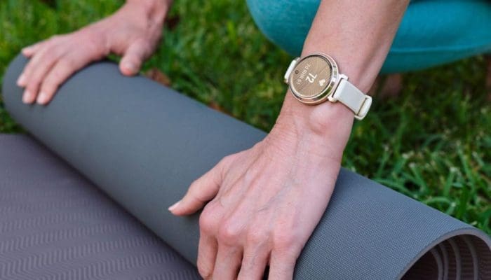 7 Smartwatch Stylish Dan Fungsional Untuk Perempuan