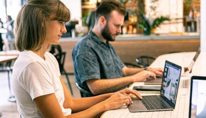 5 Rekomendasi Laptop Rp5 Jutaan Paling Worth It Buat Kerja dan Kuliah