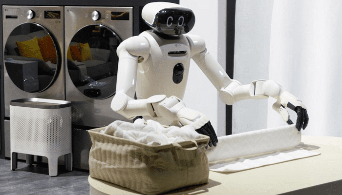 Robot-Robot Paling Keren di CES 2026 yang Bisa Jadi Asisten di Rumah