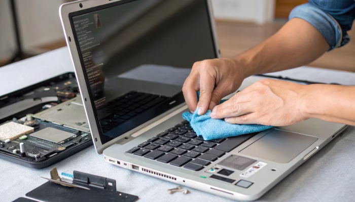 7 Trik Merawat Laptop Agar Tidak Cepat Rusak