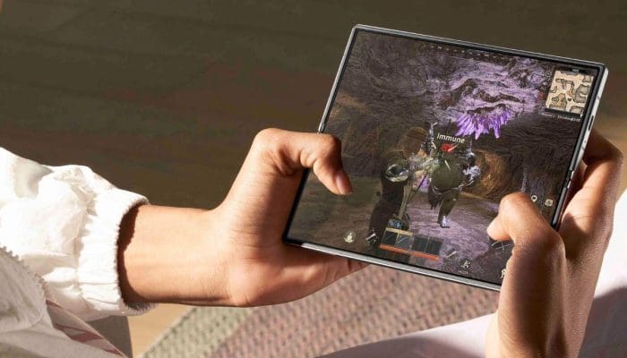 Trik Tetap Produktif Pakai HP Fold dan Multitasking Tetap Lancar