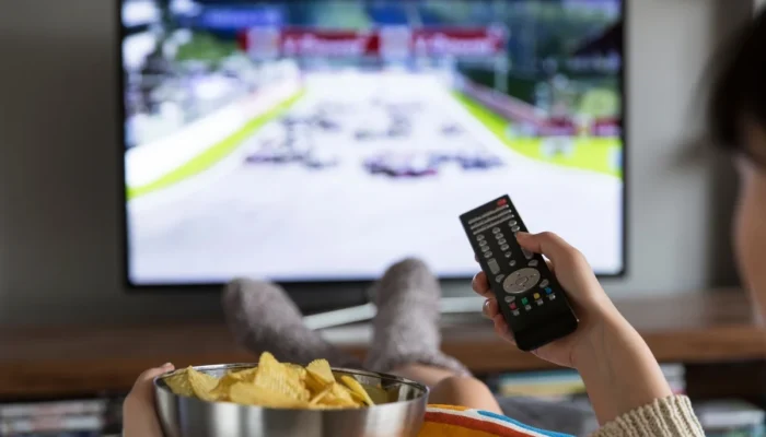 4 Tips Ampuh Atasi TV Buram Biar Balik Jernih dan Terang Lagi