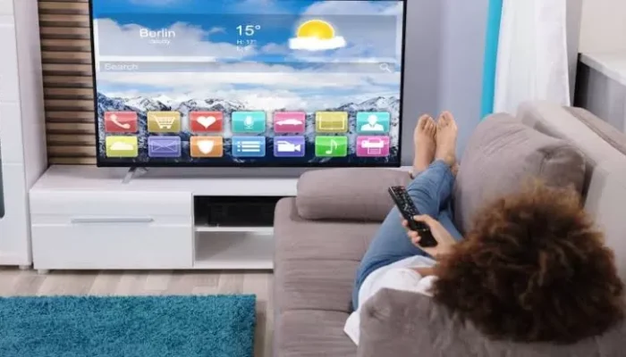 9 Cara Nonton TV di Android Tanpa Internet Buat yang Sering Kehabisan Kuota
