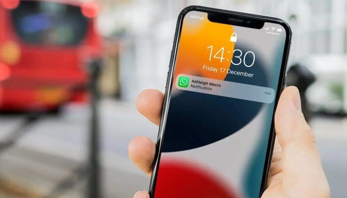 12 Cara Mengatasi Notifikasi WhatsApp yang Telat Masuk