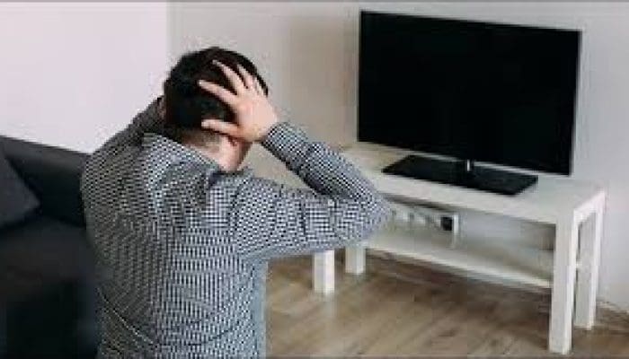 Hindari 3 Kebiasaan Ini Biar TV Awet Dan Gak Cepat Rusak