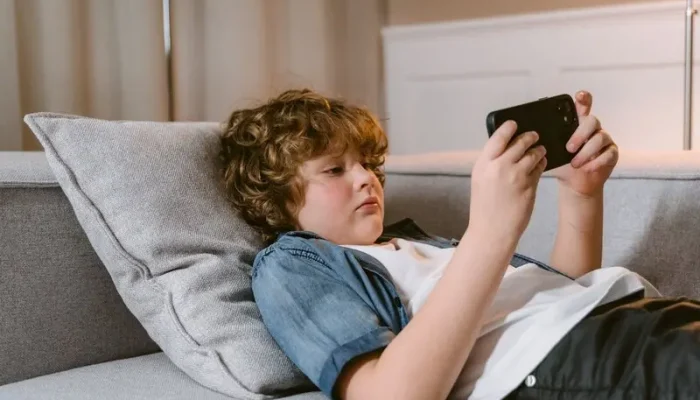 Anak Susah Lepas Dari Gadget? Coba Cara Ini!